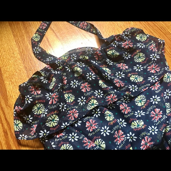 EUC floral romper - Picture 2 of 4
